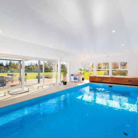 The Meadows Villa Christchurch Bagian luar foto