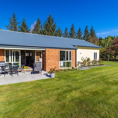 The Meadows Villa Christchurch Bagian luar foto