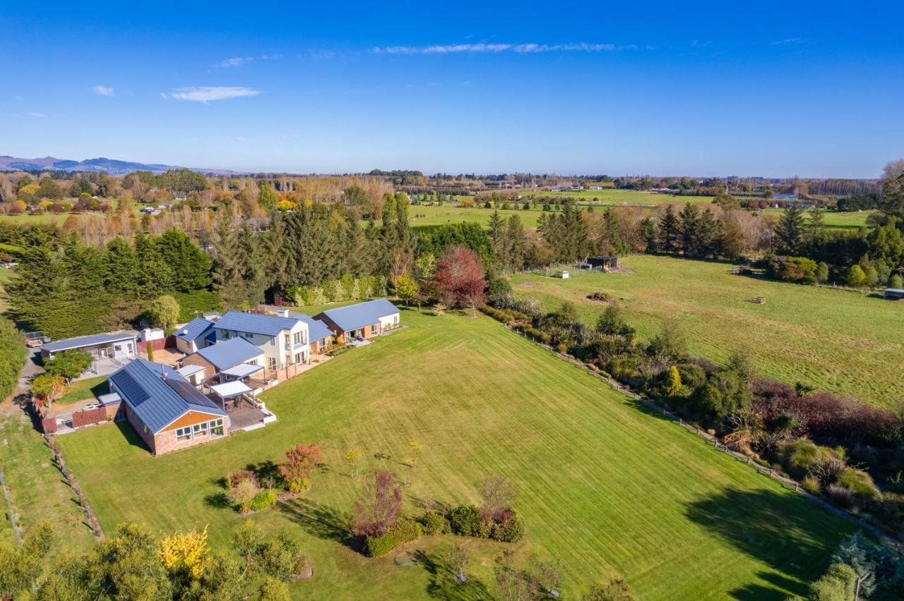 The Meadows Villa Christchurch Bagian luar foto