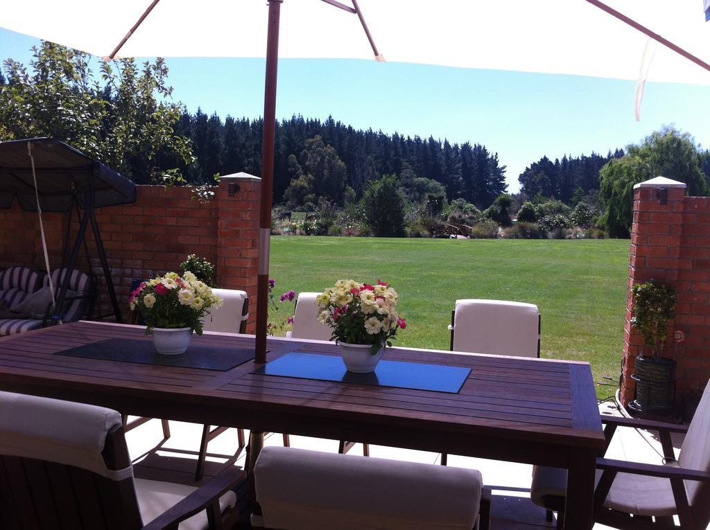 The Meadows Villa Christchurch Bagian luar foto