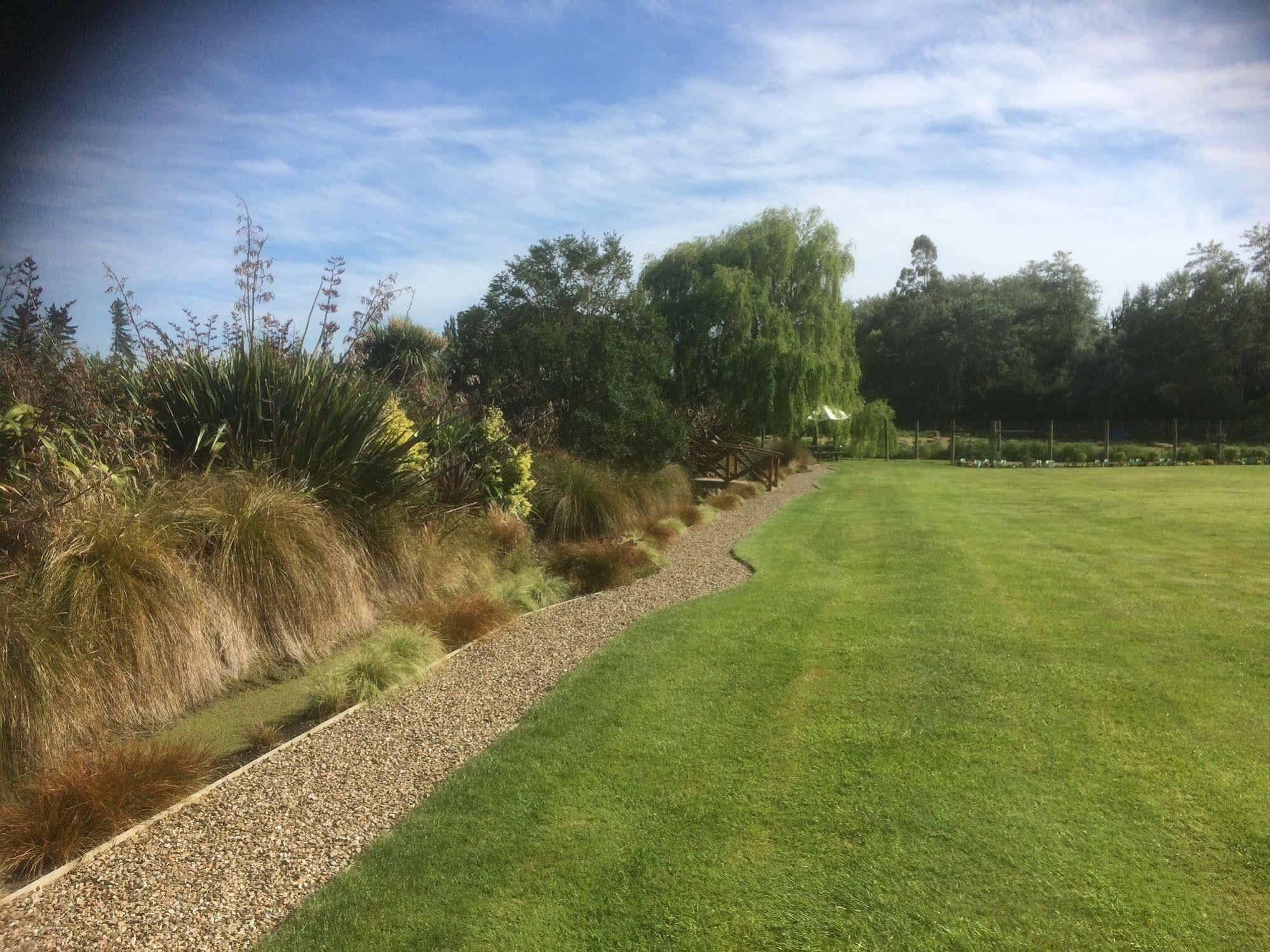 The Meadows Villa Christchurch Bagian luar foto