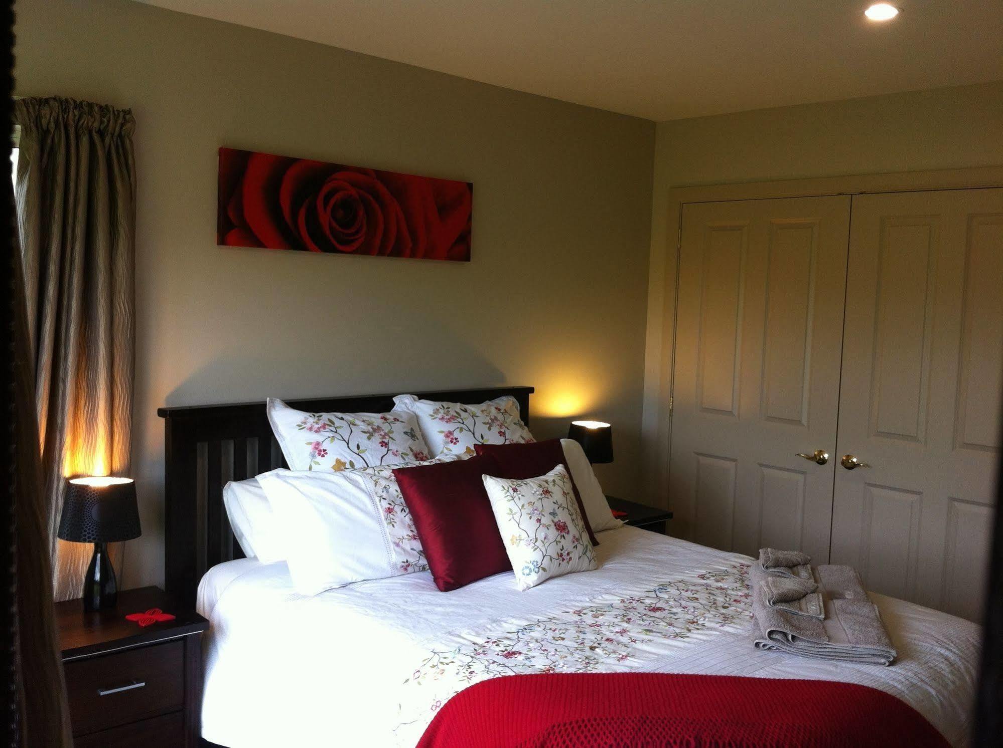 The Meadows Villa Christchurch Bagian luar foto