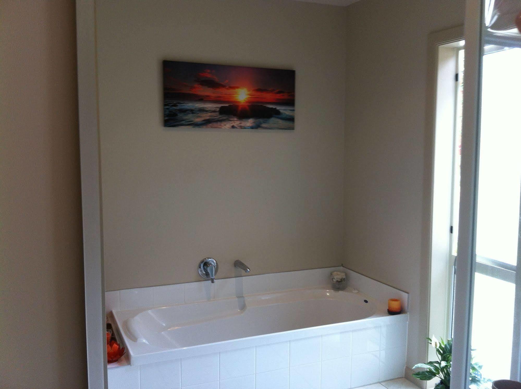 The Meadows Villa Christchurch Bagian luar foto